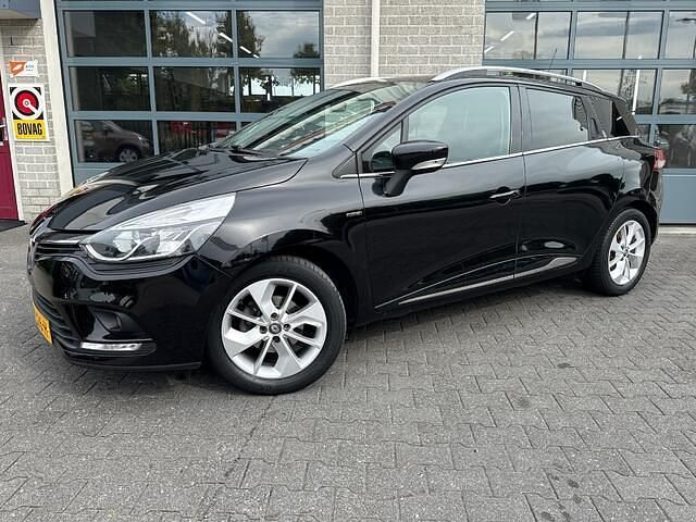 Zwart Gebruikt 2017 Renault Clio GrandTour LIMITED Stationwagen | € 8.850 (Eerlijke prijs) - Afbeelding 1/4