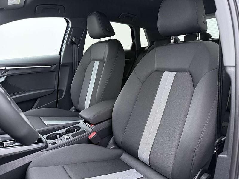 Occasion Audi A3 Sportback e-tron Proline 204 PK (150 kW) 2025 Blauw Hatchback