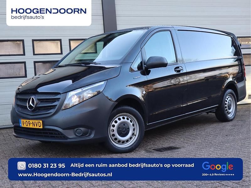 Zwart Occasion 2020 Mercedes e-Vito MPV | € 12.900 (Iets duurder) - Afbeelding 1/4