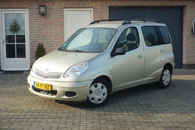 Occasion Toyota Yaris Verso Sol 105 PK (77 kW) 2004 Beige MPV