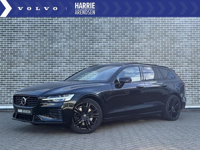 Zwart Gebruikt 2021 Volvo V60 R-Design Stationwagen | € 34.499 (Duur) - Afbeelding 1/4