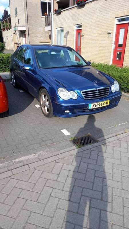 Blauw Gebruikt 2006 Mercedes C180 Elegance Sedan | € 3.300 (Eerlijke prijs) - Afbeelding 1/4