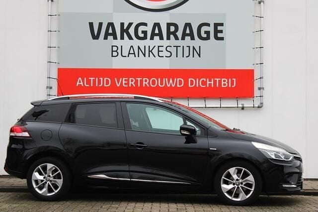 Occasion Renault Clio GrandTour LIMITED 90 PK (66 kW) 2017 Zwart Stationwagen