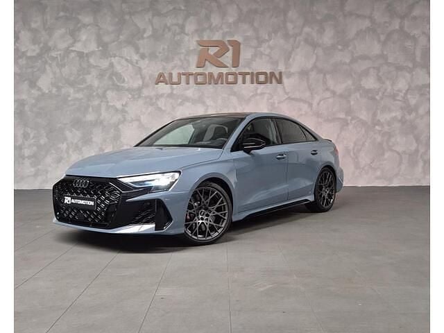 Grijs Gebruikt 2025 Audi RS3 Design Sedan | € 68.450 - Afbeelding 1/4
