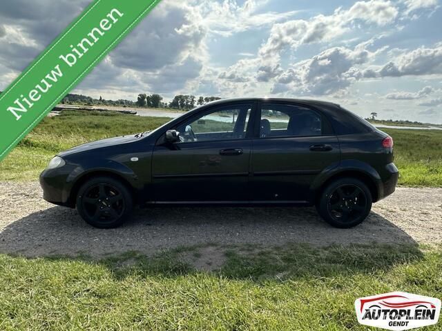 Zwart Gebruikt 2009 Chevrolet Lacetti Hatchback | € 1.999 - Afbeelding 1/4