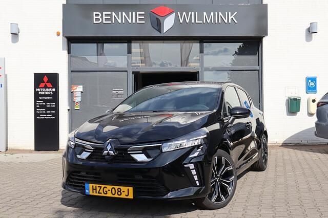 Zwart Gebruikt 2025 Mitsubishi Colt Instyle Hatchback | € 29.995 - Afbeelding 1/4