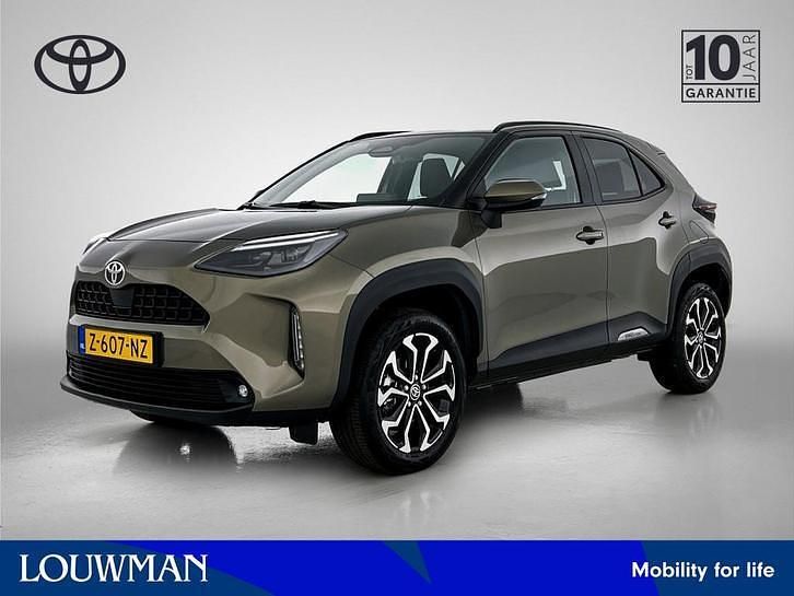 Groen metallic Occasion 2024 Toyota Yaris Edition SUV | € 28.445 (Eerlijke prijs) - Afbeelding 1/4