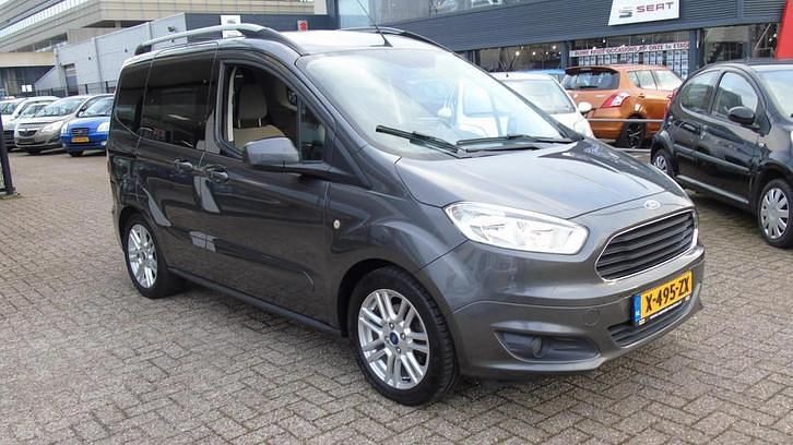 Occasion Ford Tourneo Courier Titanium 101 PK (74 kW) 2018 Grijs MPV