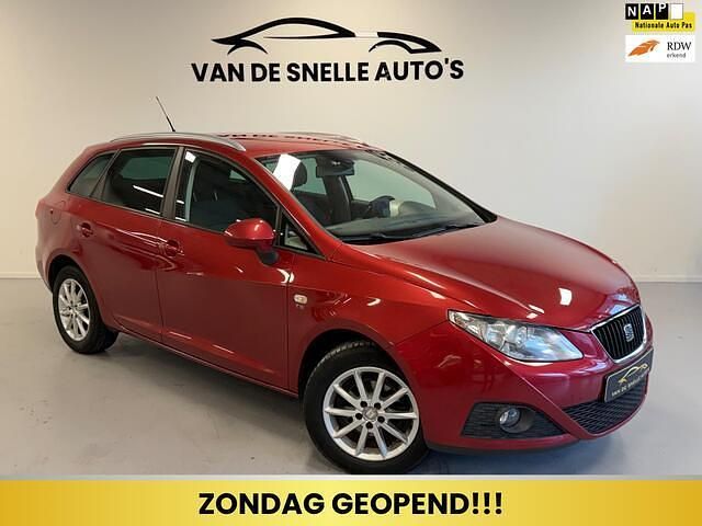 Rood Occasion 2011 Seat Ibiza ST Style Stationwagen | € 4.490 (Iets duurder) - Afbeelding 1/4