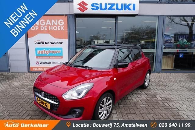 Rood Occasion 2023 Suzuki Swift Hatchback | € 19.445 (Eerlijke prijs) - Afbeelding 1/4