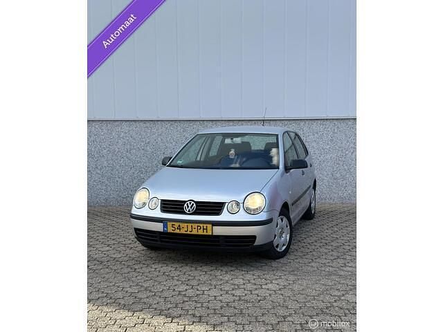 Grijs Gebruikt 2002 VW Polo Hatchback | € 2.299 (Eerlijke prijs) - Afbeelding 1/4