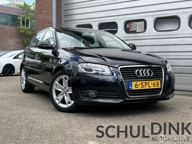 Zwart Gebruikt 2009 Audi A3 Sportback Attraction Hatchback | € 4.950 (Goede deal) - Afbeelding 1/4