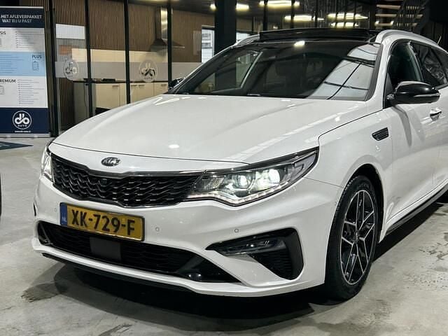 Occasion Kia Optima 179 PK (131 kW) 2019 Wit Stationwagen