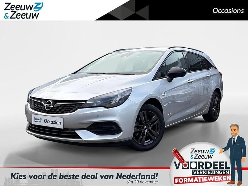 Sovereign / switchblade silver (gan) Gebruikt 2021 Opel Astra Design & Tech Stationwagen | € 13.440 (Eerlijke prijs) - Afbeelding 1/4