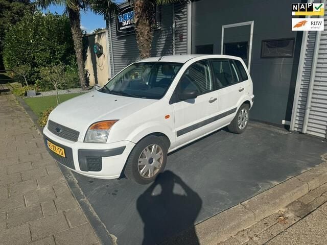Wit Gebruikt 2008 Ford Fusion Trend MPV | € 749 (Super prijs) - Afbeelding 1/4