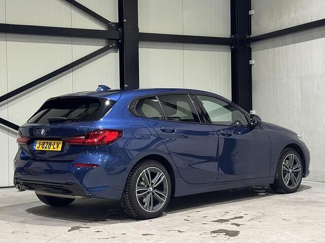 Occasion BMW 118 Sport Line 140 PK (102 kW) 2020 Blauw Hatchback