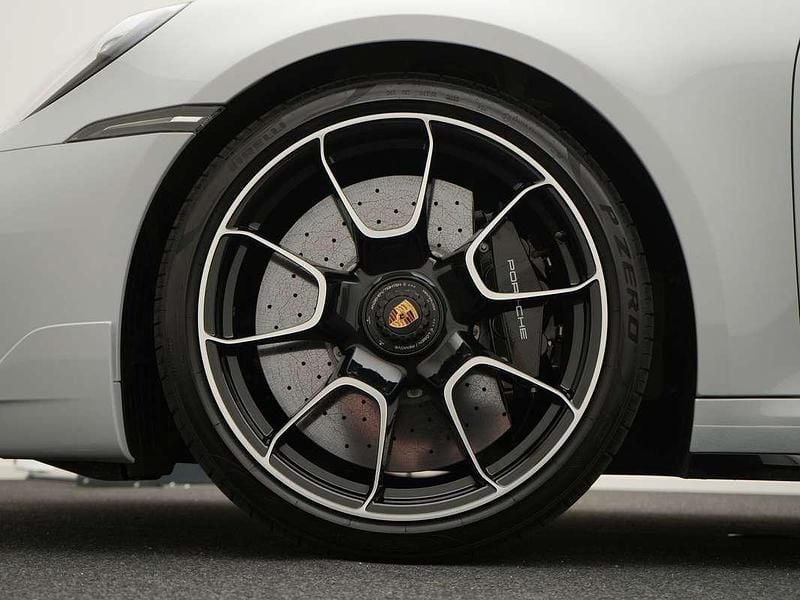 Occasion Porsche 992 650 PK (478 kW) 2024 Grijs Coupé