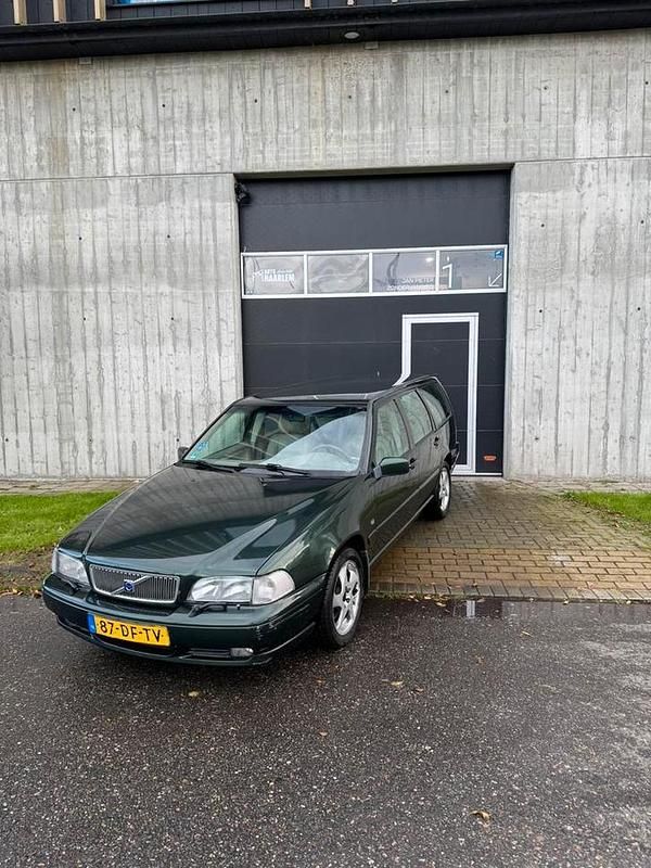 Gebruikt 1999 Volvo V70 Stationwagen | € 990 (Super prijs) - Afbeelding 1/4