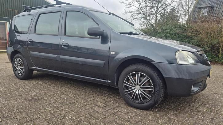 Occasion Dacia Logan MCV Lauréate 87 PK (63 kW) 2008
