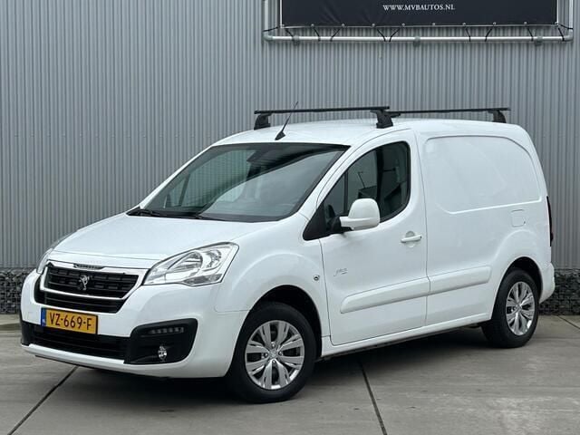 Wit Gebruikt 2016 Peugeot Partner MPV | € 9.250 (Goede deal) - Afbeelding 1/4