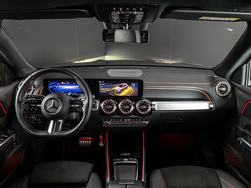 Occasion Mercedes EQB250+ AMG line 140 kW (191 PK) 2025 Grijs SUV