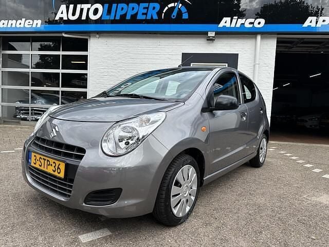 Grijs Gebruikt 2013 Suzuki Alto Comfort Hatchback | € 3.399 (Eerlijke prijs) - Afbeelding 1/4