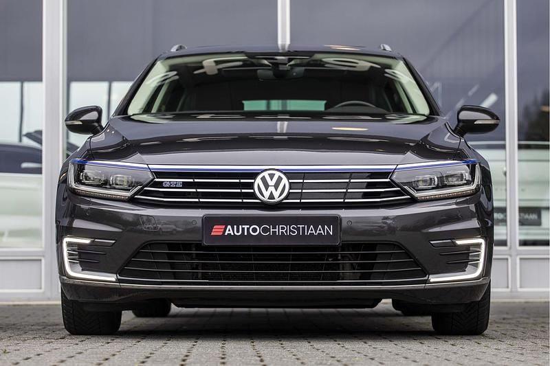 Occasion VW Passat Highline 2021 Grijs Stationwagen