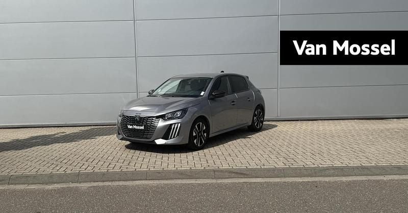 Grijs Gebruikt 2024 Peugeot 208 Allure Hatchback | € 24.440 (Eerlijke prijs) - Afbeelding 1/3