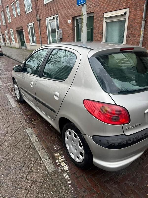Occasion Peugeot 206 74 PK (54 kW) 2004