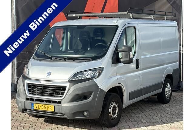 Grijs Gebruikt 2015 Peugeot Boxer Van | € 7.948 (Super prijs) - Afbeelding 1/4