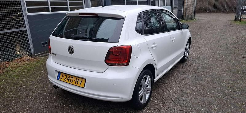Wit Occasion 2012 VW Polo Comfortline Hatchback | € 6.000 (Eerlijke prijs) - Afbeelding 1/4