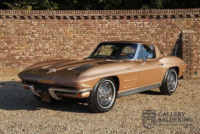 Goud Occasion 1963 Corvette Stingray Coupé | € 185.000 - Afbeelding 1/4