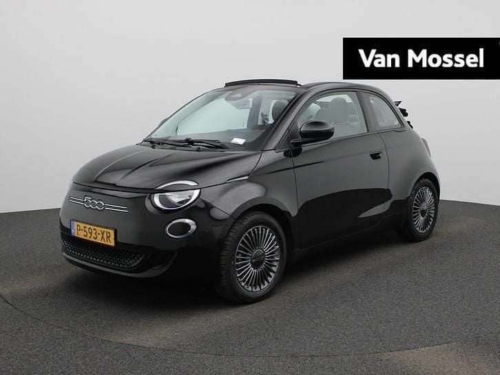 Zwart Occasion 2022 Fiat 500e Icon Cabriolet | € 17.900 (Goede deal) - Afbeelding 1/4