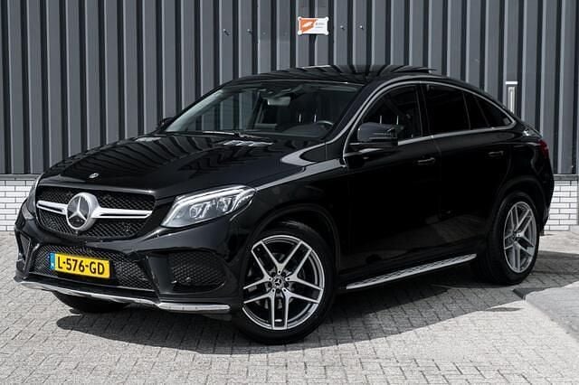 Zwart, metallic lak Gebruikt 2018 Mercedes GLE350 Coupé | € 46.950 (Super prijs) - Afbeelding 1/4