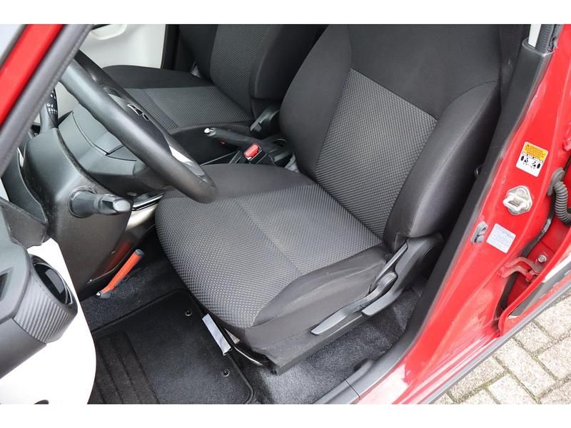 Occasion Suzuki Ignis 90 PK (66 kW) 2019 Rood Hatchback