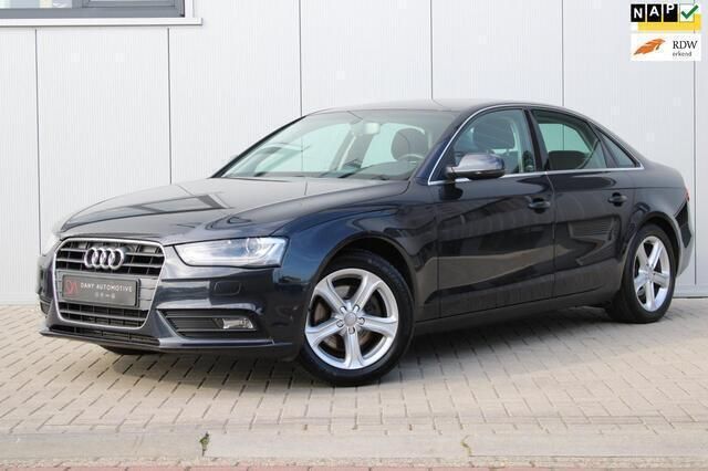 Blauw Gebruikt 2013 Audi A4 Premium Plus Sedan | € 11.950 (Eerlijke prijs) - Afbeelding 1/4