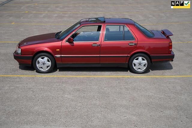 Rood Gebruikt 1989 Lancia Thema Sedan | € 17.900 - Afbeelding 1/4