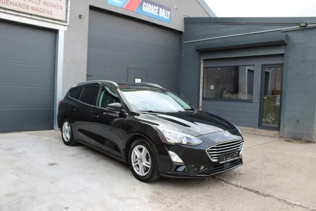 Zwart Gebruikt 2020 Ford Focus Cool & Connect Stationwagen | € 12.499 (Super prijs) - Afbeelding 1/4