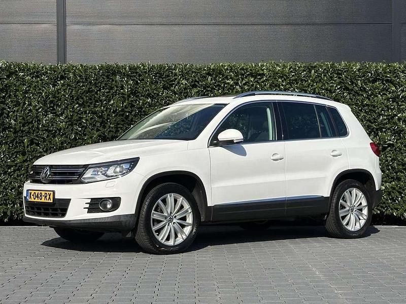 Wit Gebruikt 2013 VW Tiguan Sport SUV | € 9.950 (Goede deal) - Afbeelding 1/4