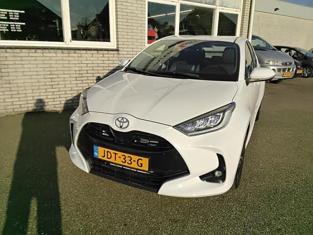 Nieuw Toyota Yaris 116 PK (85 kW) 2025 Wit Hatchback