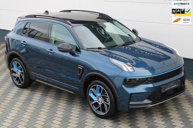 Blauw, metallic lak Gebruikt 2022 Lynk & Co 01 SUV | € 23.945 (Eerlijke prijs) - Afbeelding 1/4