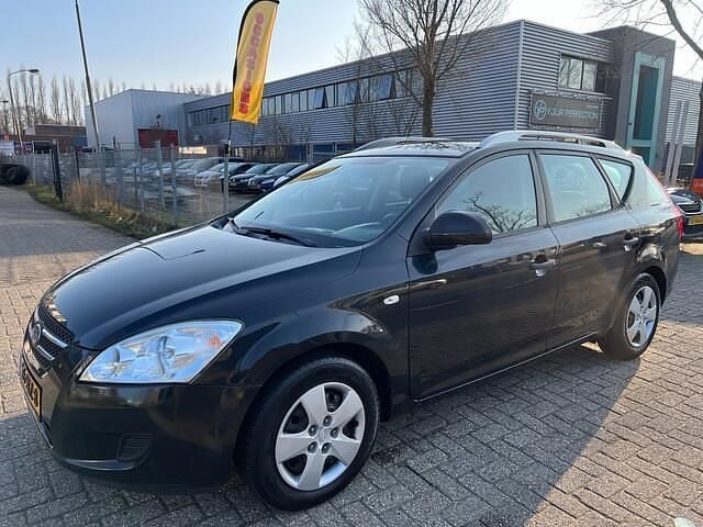 Occasion Kia Ceed 109 PK (80 kW) 2009 Zwart Hatchback