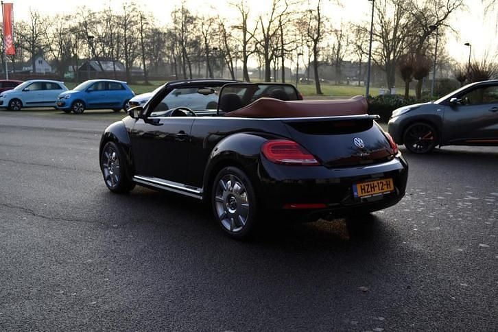 Occasion VW Beetle Cabriolet Design 105 PK (77 kW) 2016 Zwart Cabriolet