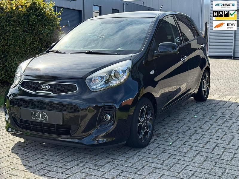 Zwart Gebruikt 2015 Kia Picanto First Edition Hatchback | € 6.390 (Eerlijke prijs) - Afbeelding 1/4