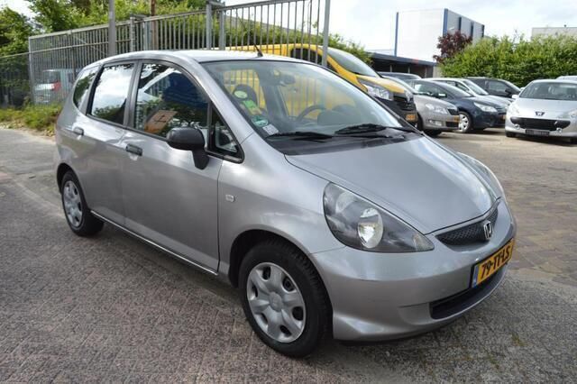 Grijs Gebruikt 2007 Honda Jazz S Hatchback | € 2.499 (Duur) - Afbeelding 1/4