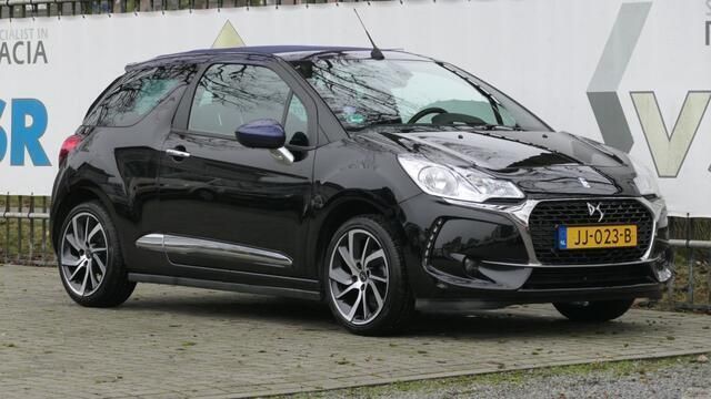 Zwart, metallic lak Gebruikt 2016 Citroën DS3 Cabriolet So Chic Cabriolet | € 10.900 (Duur) - Afbeelding 1/4