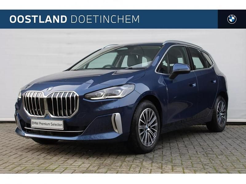 Phytonicblau (blauw metallic) Gebruikt 2025 BMW 218 Active Tourer Comfort Edition MPV | € 39.750 (Iets duurder) - Afbeelding 1/4