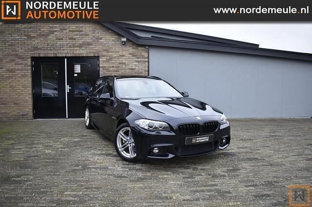Zwart Gebruikt 2015 BMW 520 Efficient Dynamics Stationwagen | € 8.950 (Goede deal) - Afbeelding 1/4