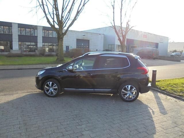 Zwart Occasion 2015 Peugeot 2008 Allure SUV | € 4.449 (Super prijs) - Afbeelding 1/4