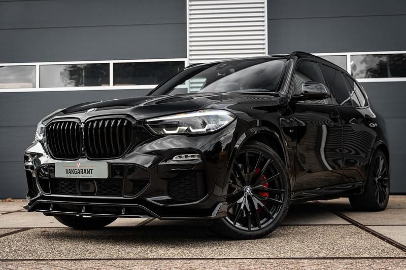 Zwart Gebruikt 2021 BMW X5 Executive SUV | € 61.895 (Eerlijke prijs) - Afbeelding 1/4